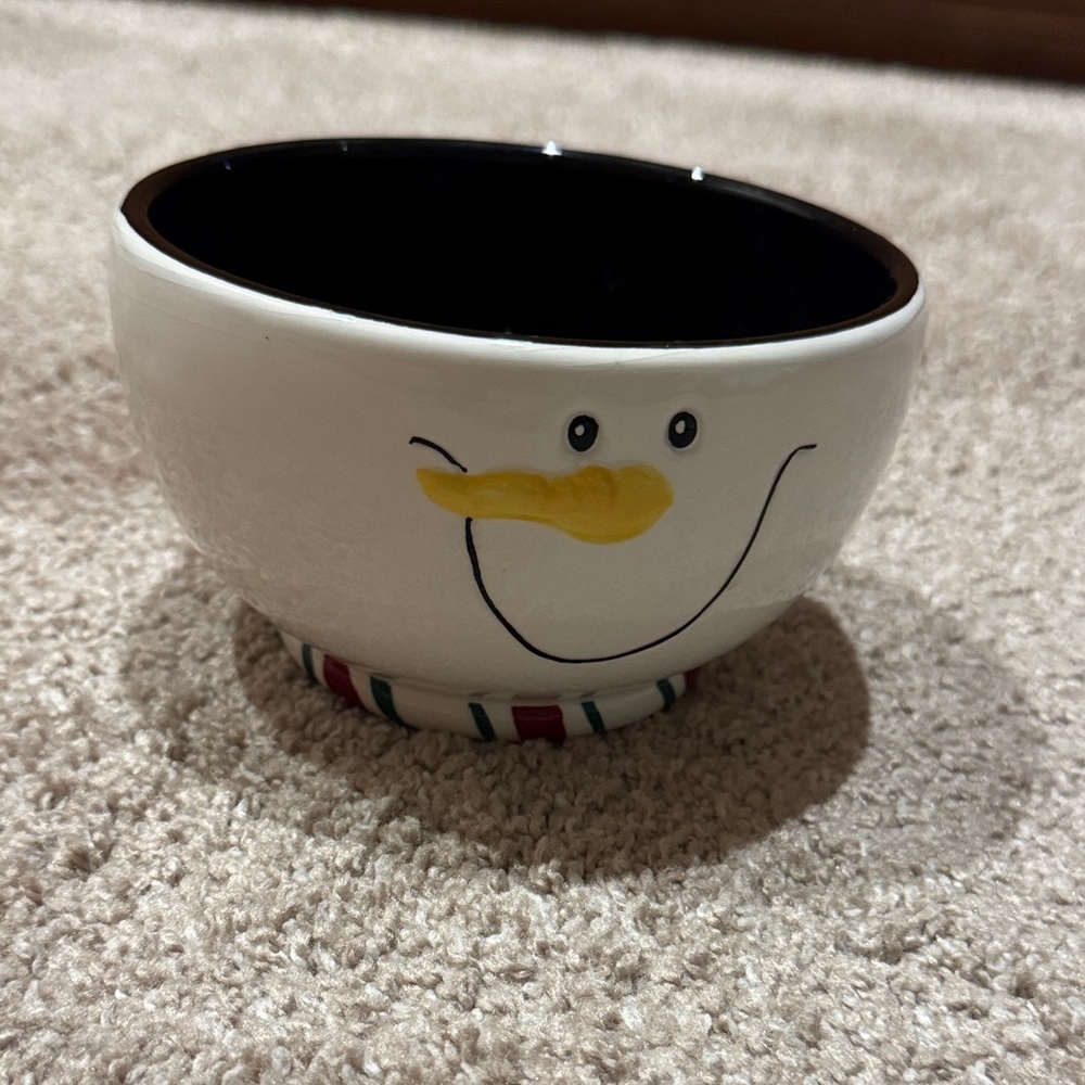 GANZ White and Black Snowman Bowl
